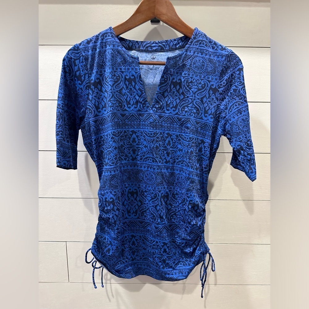 Lands End Blue Patterned V-Neck Ruched Swim Top- size Small 6/8